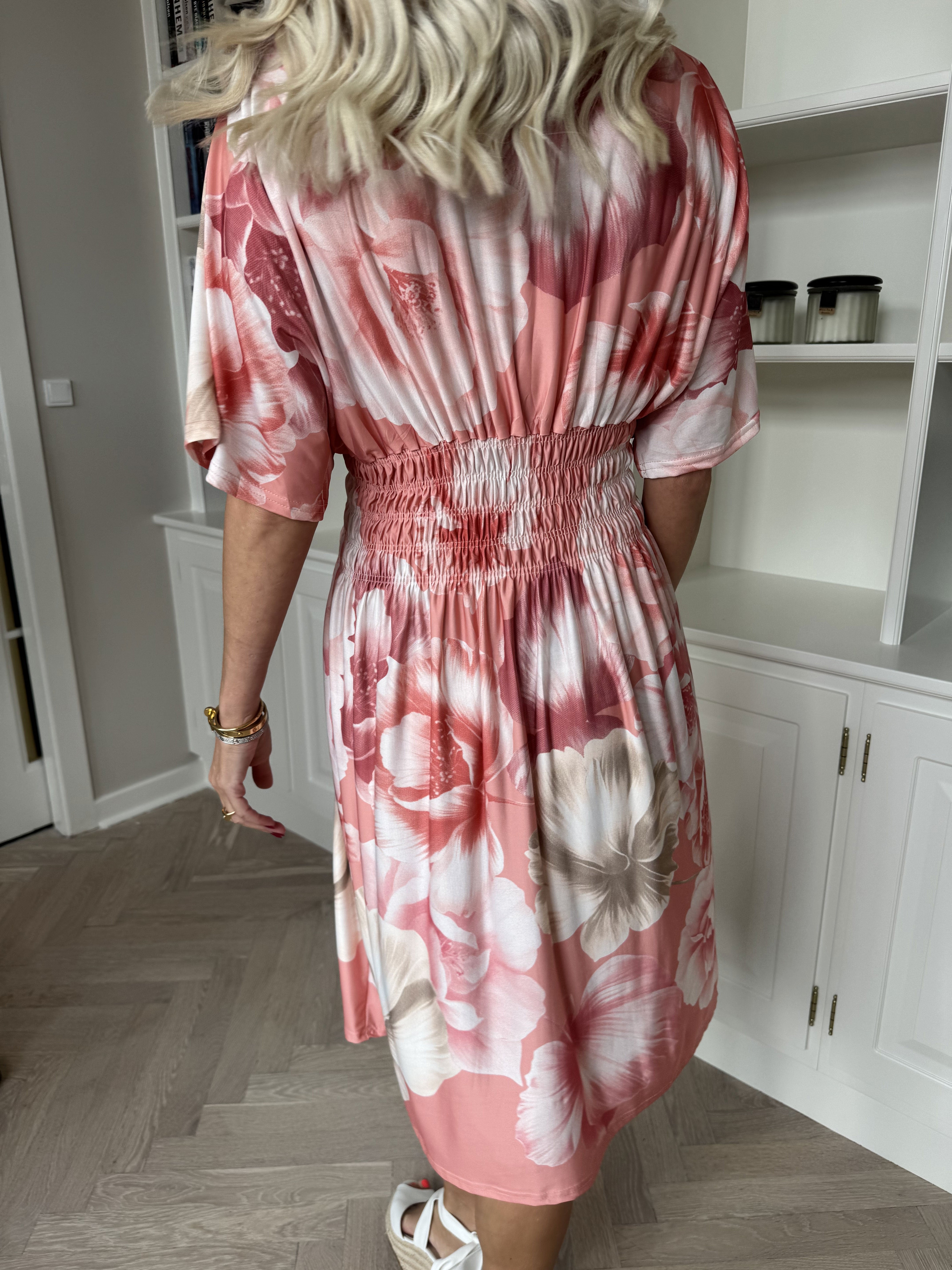 Pams Peony Short - Kort elastisk kjole med blomsterprint